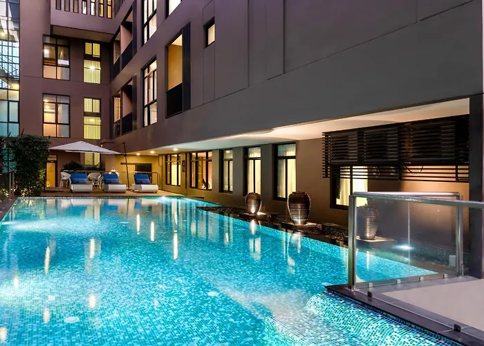 Metropolis Bangkok, Tapestry Collection By Hilton Bangkok