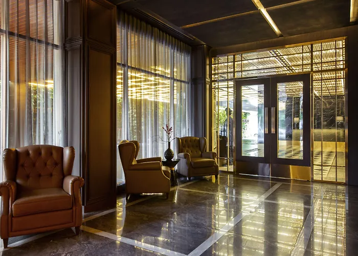 Metropolis Bangkok, Tapestry Collection By Hilton Bangkok