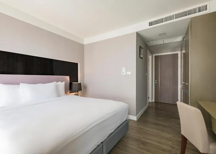 Metropolis Bangkok, Tapestry Collection By Hilton Hotel 5*