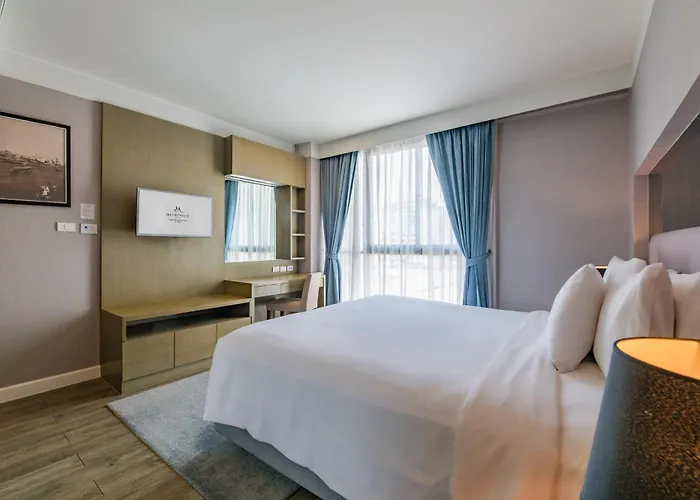 Metropolis Bangkok, Tapestry Collection By Hilton Hotel Bangkok